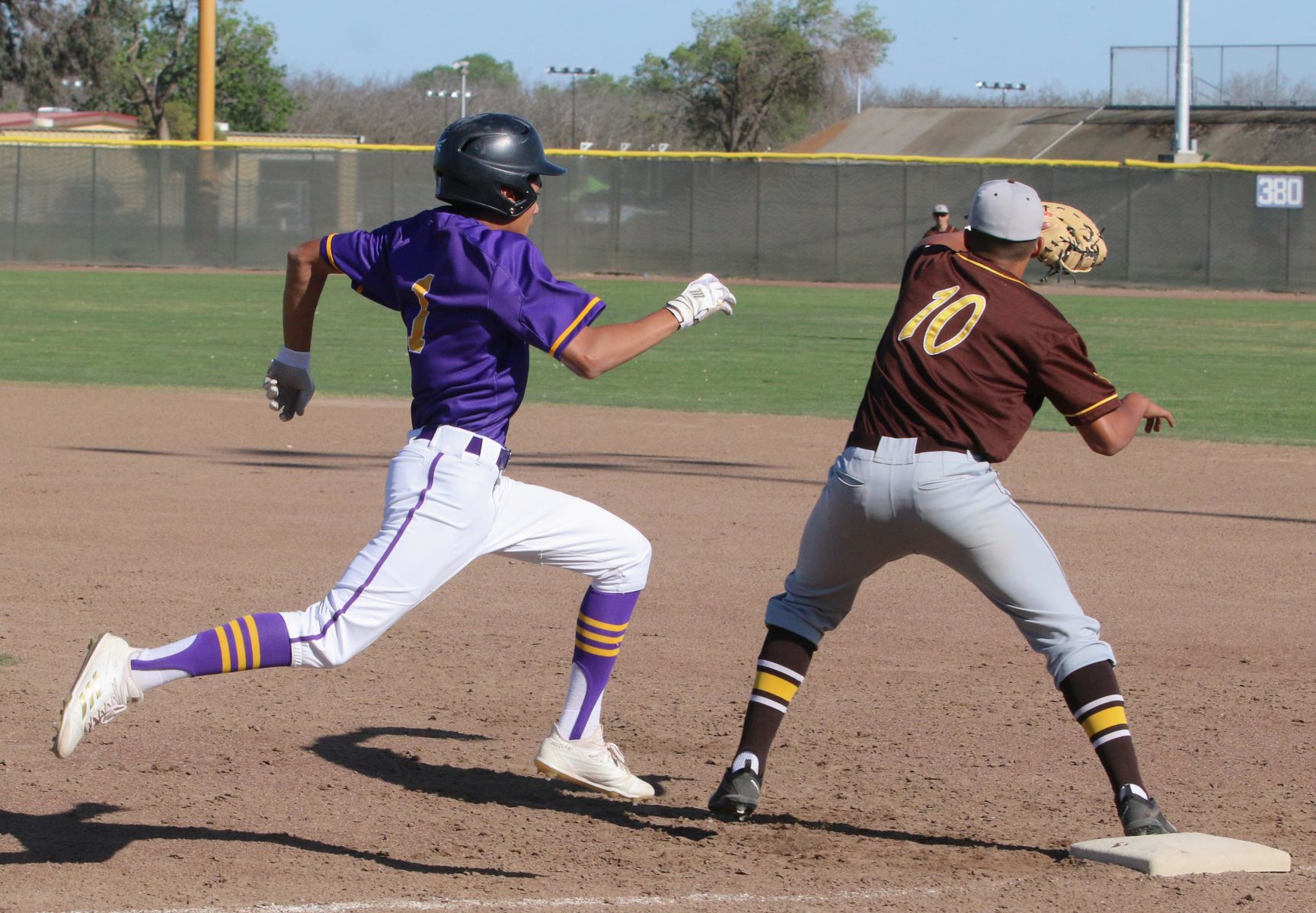 Caldera cruises on the mound, Tigers come alive in sixth inning